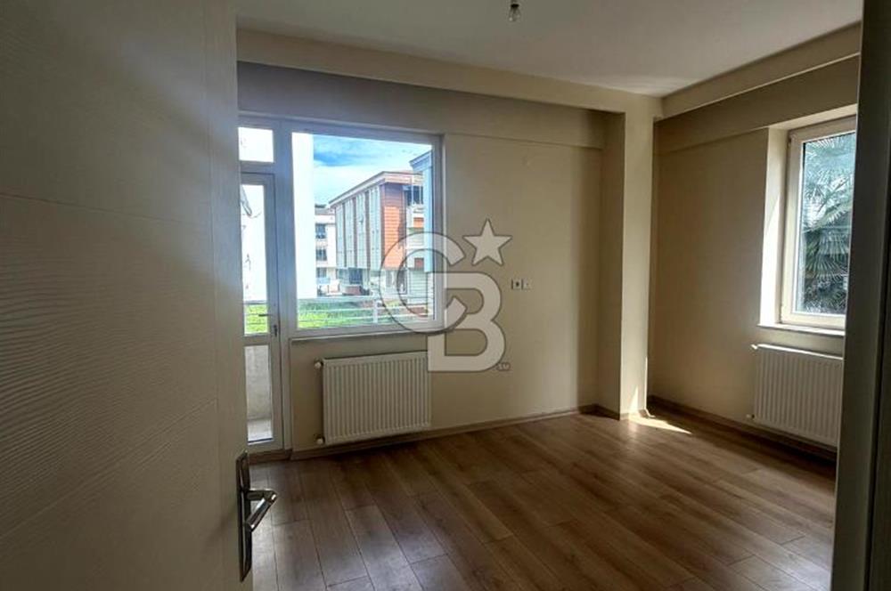 Akyazı’da Nezih Konumda 3+1 | Ebeveyn Banyolu | 3 Balkonlu Geniş Daire