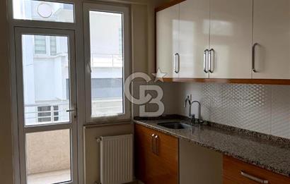 Akyazı’da Nezih Konumda 3+1 | Ebeveyn Banyolu | 3 Balkonlu Geniş Daire