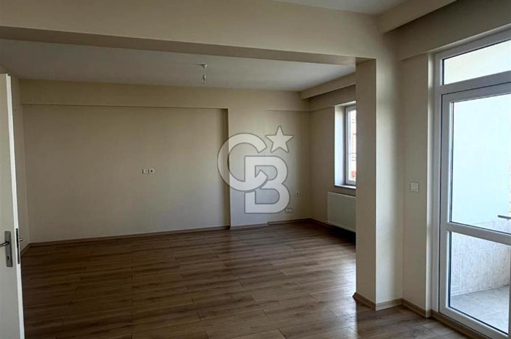 Akyazı’da Nezih Konumda 3+1 | Ebeveyn Banyolu | 3 Balkonlu Geniş Daire