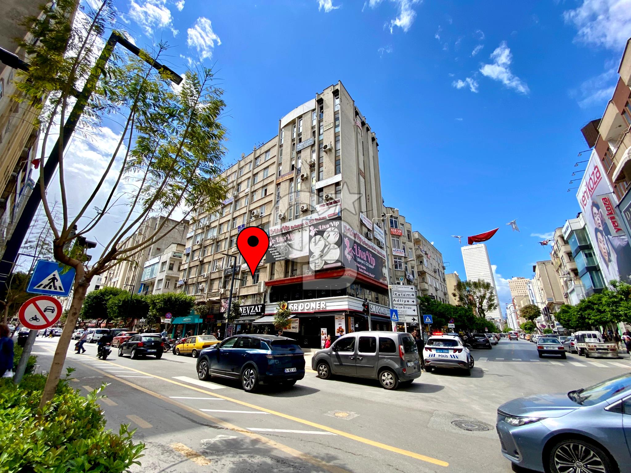 MERSİN ÇARŞI MERKEZİNDE, İSTİKLAL CADDESİ’NE CEPHELİ SATILIK OFİS