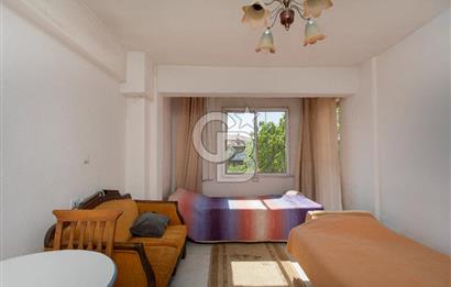 Foça Yenibağarası Mah. Satılık 3 Katlı Bina