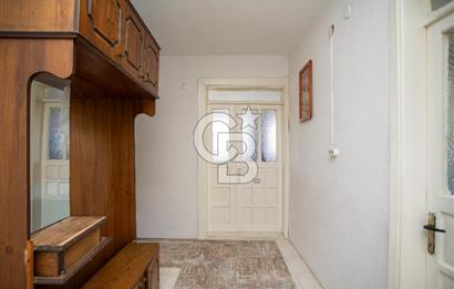 Foça Yenibağarası Mah. Satılık 3 Katlı Bina