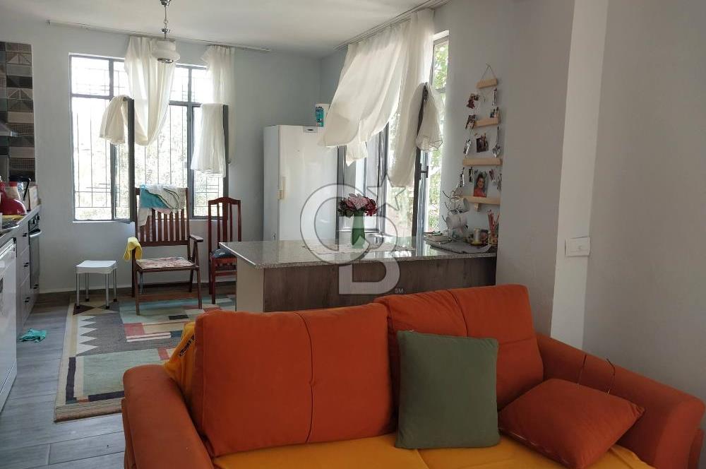 Muğla Milas içme köyü 1055 m2 içinde satılık köy evi ve bahçesi 
