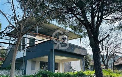 Muğla Milas içme köyü 1055 m2 içinde satılık köy evi ve bahçesi 
