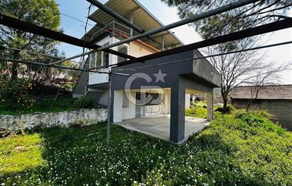 Muğla Milas içme köyü 1055 m2 içinde satılık köy evi ve bahçesi 