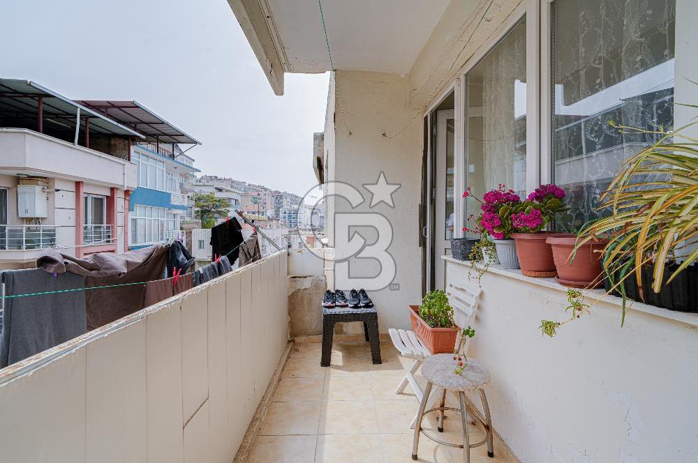KONAK KARATAŞ BARBAROS'TA PANORAMİK MANZARALI 3+1 SATILIK DAİRE