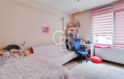 Konak Karataş'ta Geniş 3+1 Manzaralı 3 Balkonlu Satılık Daire
