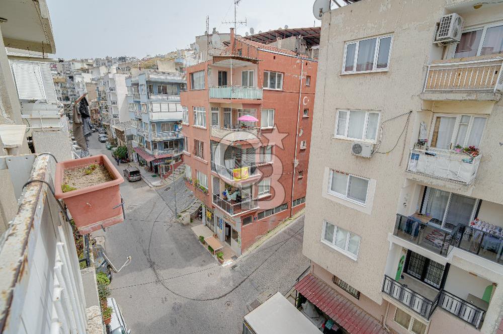 KONAK KARATAŞ BARBAROS'TA PANORAMİK MANZARALI 3+1 SATILIK DAİRE