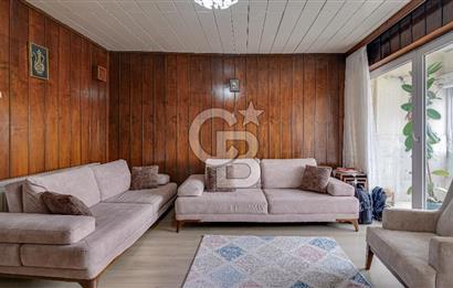 Konak Karataş'ta Geniş 3+1 Manzaralı 3 Balkonlu Satılık Daire