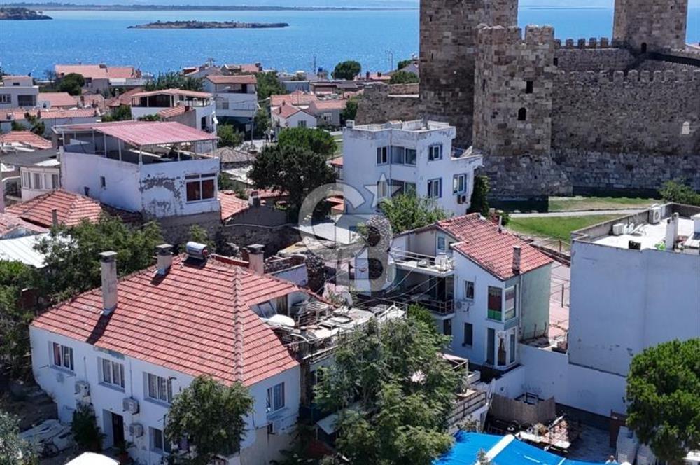 ÇANDARLI DA MUHTEŞEM KONUMDA VİLLA