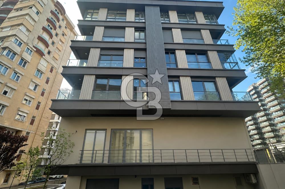 BAĞDAT CADDESİ ÜZERİ BİNADA NET 30 M2 BACALI DÜKKAN