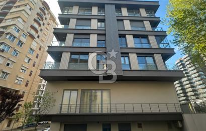 BAĞDAT CADDESİ ÜZERİ BİNADA NET 30 M2 BACALI DÜKKAN