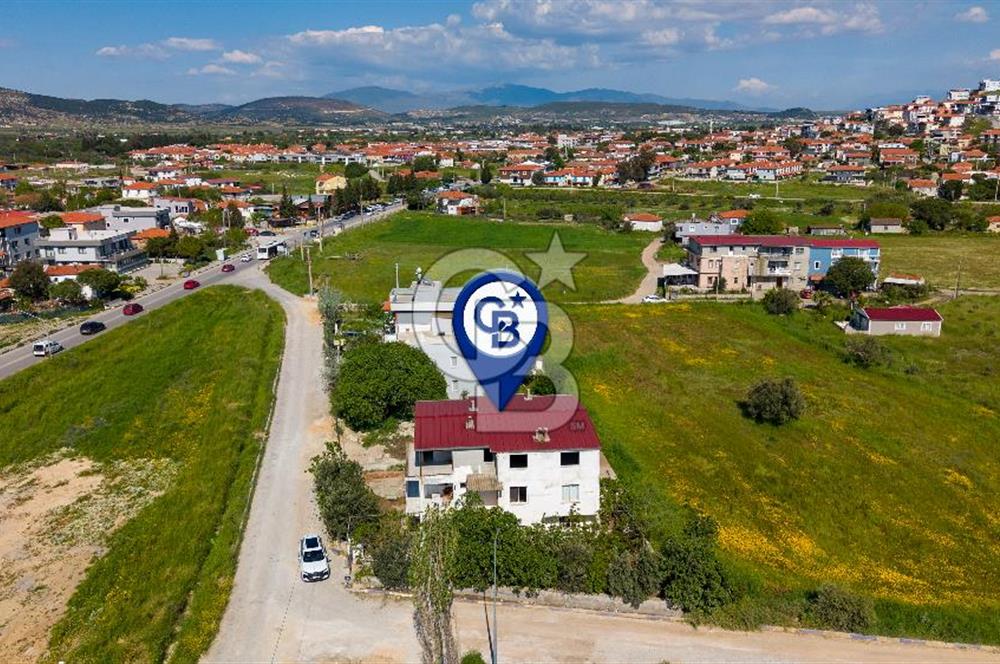 Foça Yenibağarası Mah. Satılık 3 Katlı Bina