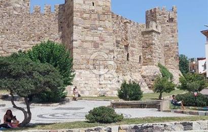 ÇANDARLI DA MUHTEŞEM KONUMDA VİLLA