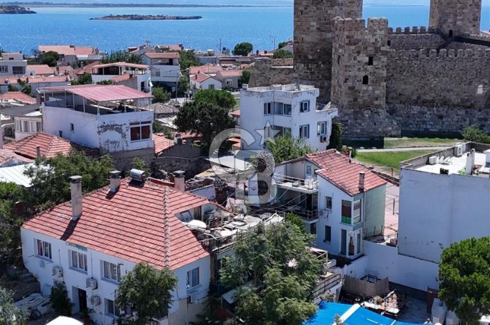 ÇANDARLI DA MUHTEŞEM KONUMDA VİLLA