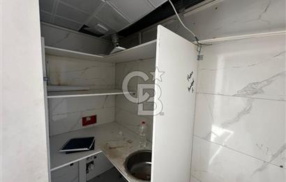 Karaali’nin Parlayan Noktasında Rainbow AVM’de Zemin Kat Kiralık Dükkan