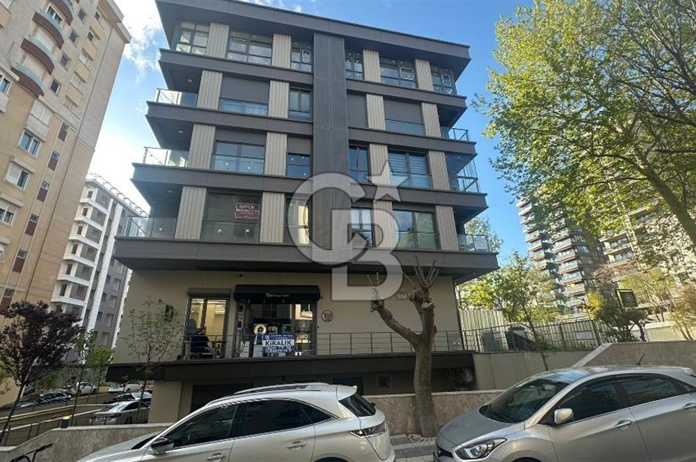 BAĞDAT CADDESİ ÜZERİ BİNADA NET 30 M2 BACALI DÜKKAN