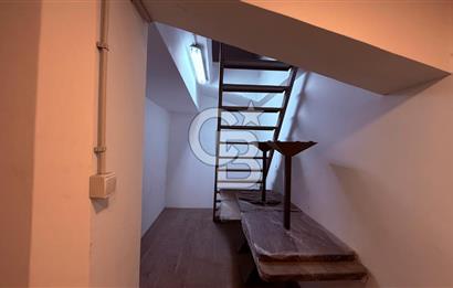 SİTELER  ŞENKAL SOKAK'TA 3000 M² 5 KATLI KOMPLE KİRALIK BİNA