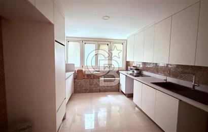 SİTELER  ŞENKAL SOKAK'TA 3000 M² 5 KATLI KOMPLE KİRALIK BİNA
