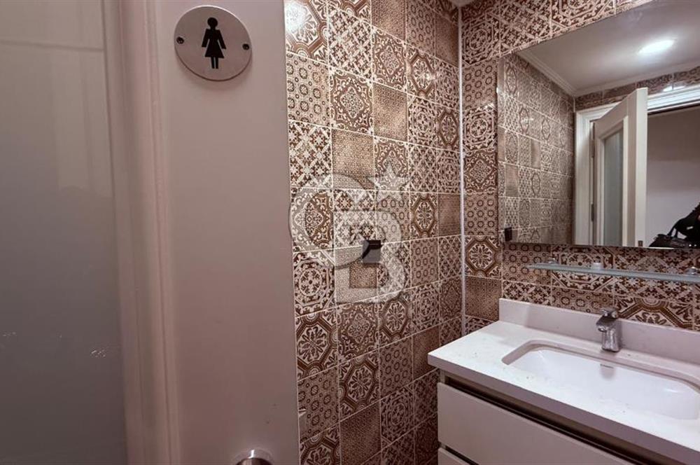 SİTELER  ŞENKAL SOKAK'TA 3000 M² 5 KATLI KOMPLE KİRALIK BİNA