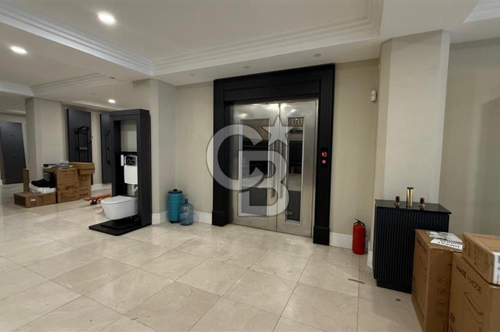 SİTELER  ŞENKAL SOKAK'TA 3000 M² 5 KATLI KOMPLE KİRALIK BİNA