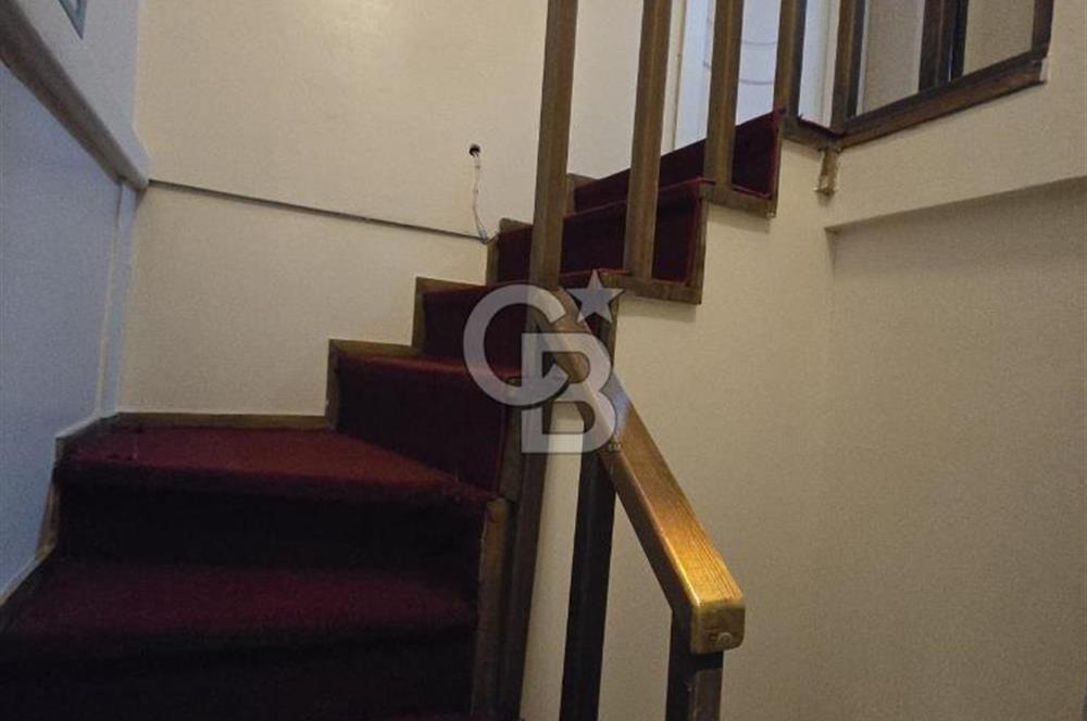 KARŞIYAKA ÖRNEKKÖY 3+1 ÇATI TERASLI DUBLEKS KİRALIK DAİRE