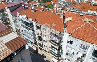 Konak Karataş'ta Geniş 3+1 Manzaralı 3 Balkonlu Satılık Daire