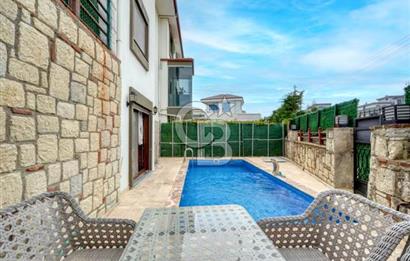 Seferihisar-Karakaya Konaklarında Satılık 5+2 Havuzlu Villa