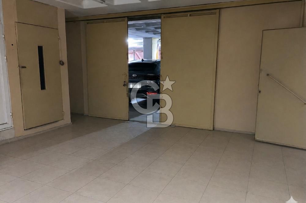 BORNOVA MTK SİTESİNDE 4 KATLI TADİLATLI KOMPLE KİRALIK BİNA
