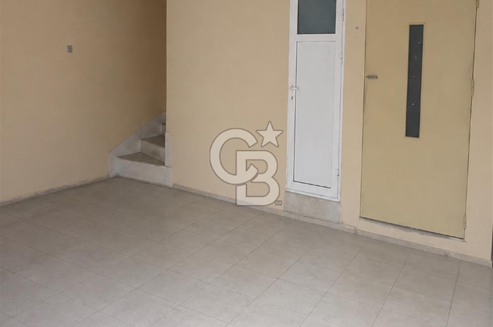 BORNOVA MTK SİTESİNDE 4 KATLI TADİLATLI KOMPLE KİRALIK BİNA