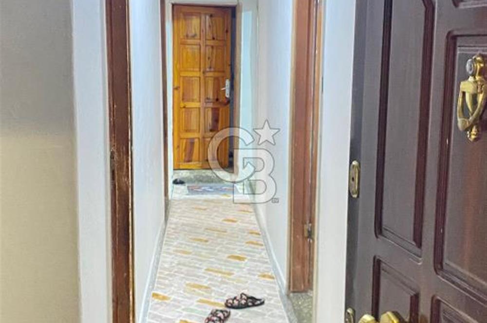 İZMİR BAYRAKLI EMEK MAHALLESİNDE 4 KATLI KOMPLE SATILIK BİNA