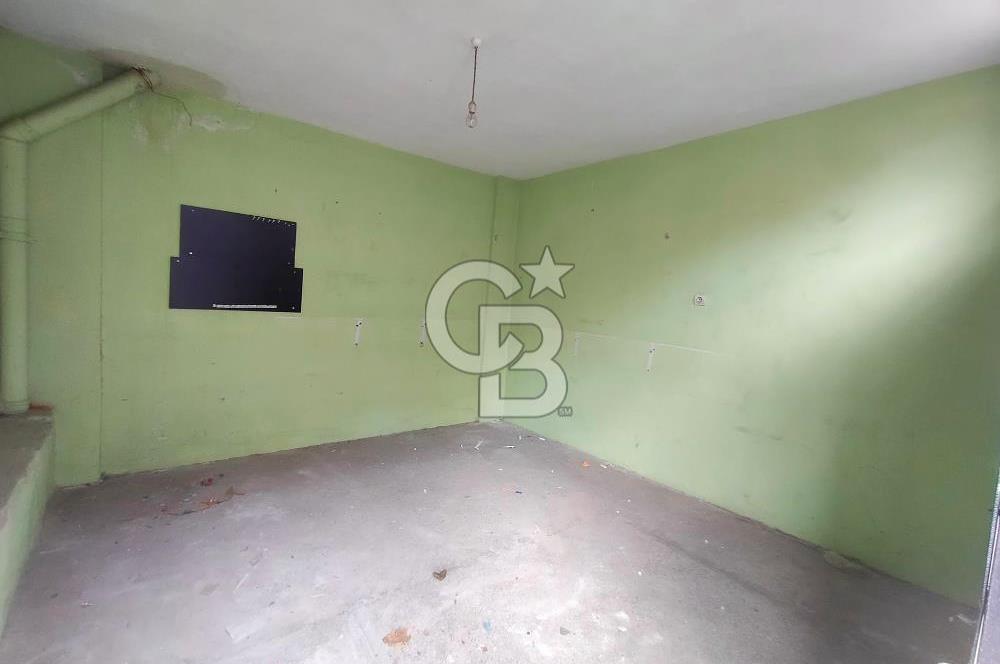 İZMİR BAYRAKLI EMEK MAHALLESİNDE 4 KATLI KOMPLE SATILIK BİNA