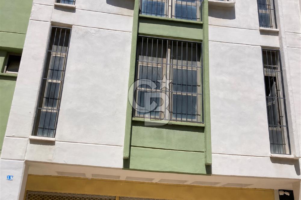 BORNOVA MTK SİTESİNDE 4 KATLI TADİLATLI KOMPLE KİRALIK BİNA