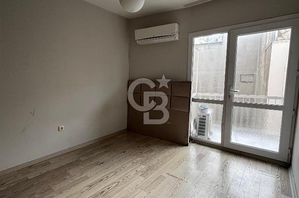 Karşıyaka Sahilde Kiralık Daire