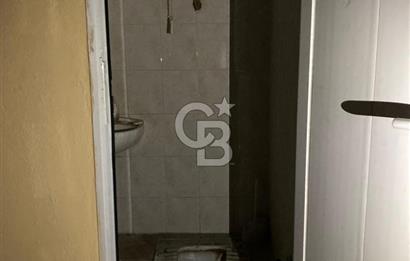 BORNOVA MTK SİTESİNDE 4 KATLI TADİLATLI KOMPLE KİRALIK BİNA