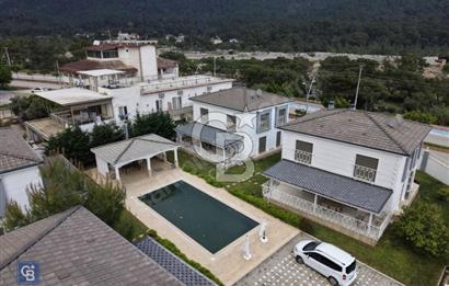 GÖYNÜKTE AYRICALIKLI YAŞAM: ULTRA LÜKS KİRALIK VİLLA