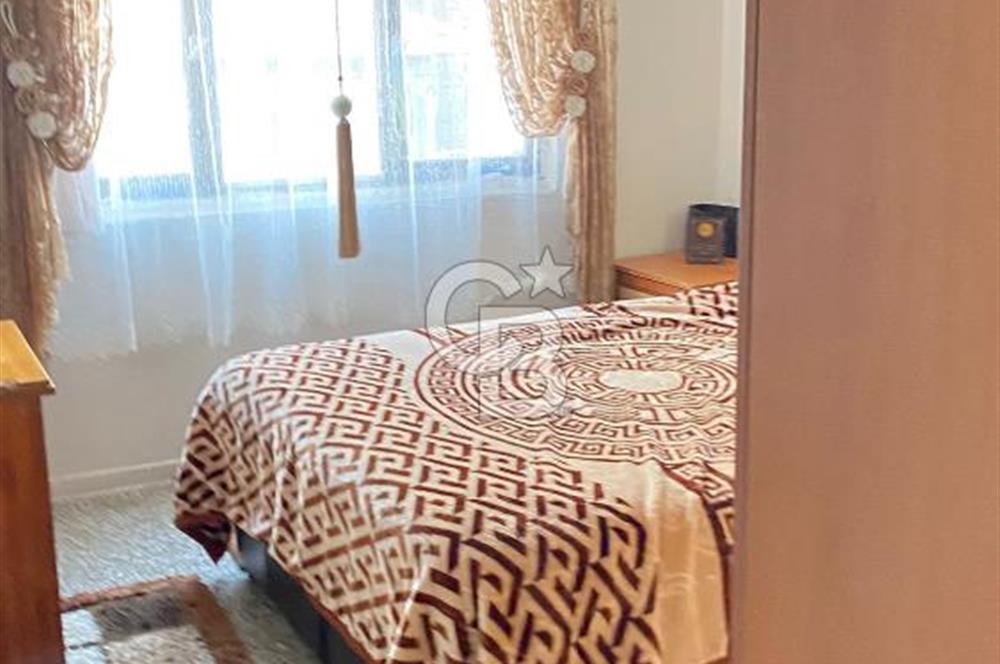 İZMİR BAYRAKLI EMEK MAHALLESİNDE 4 KATLI KOMPLE SATILIK BİNA