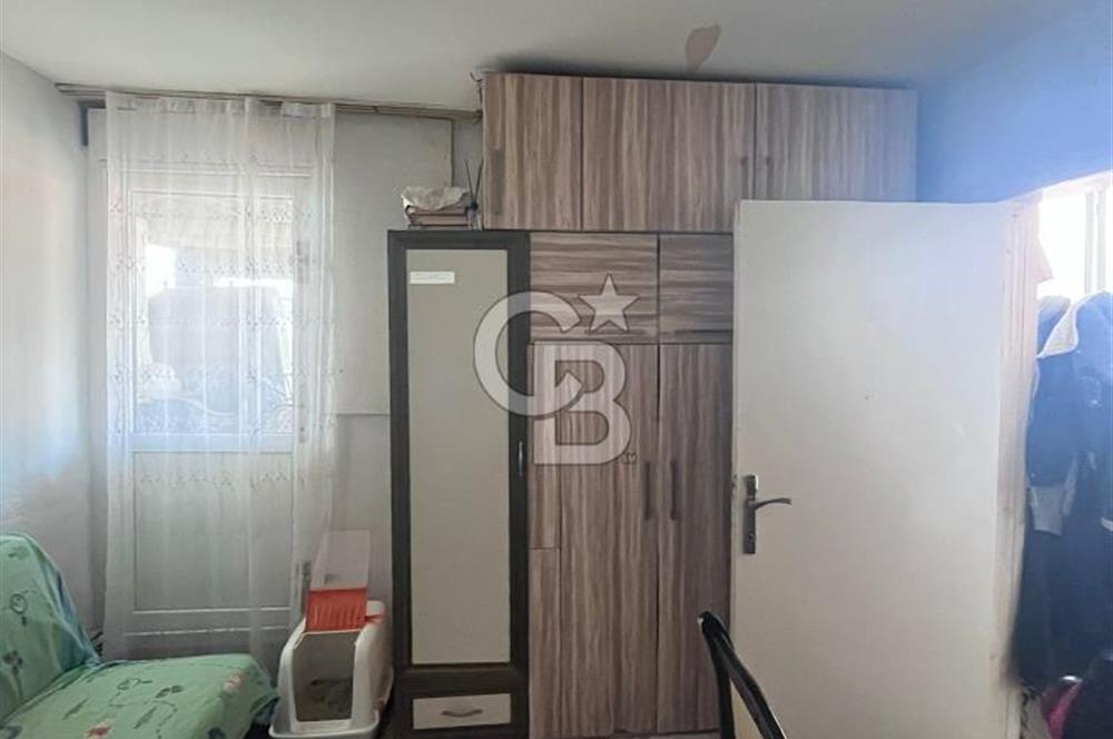 İZMİR BAYRAKLI EMEK MAHALLESİNDE 4 KATLI KOMPLE SATILIK BİNA