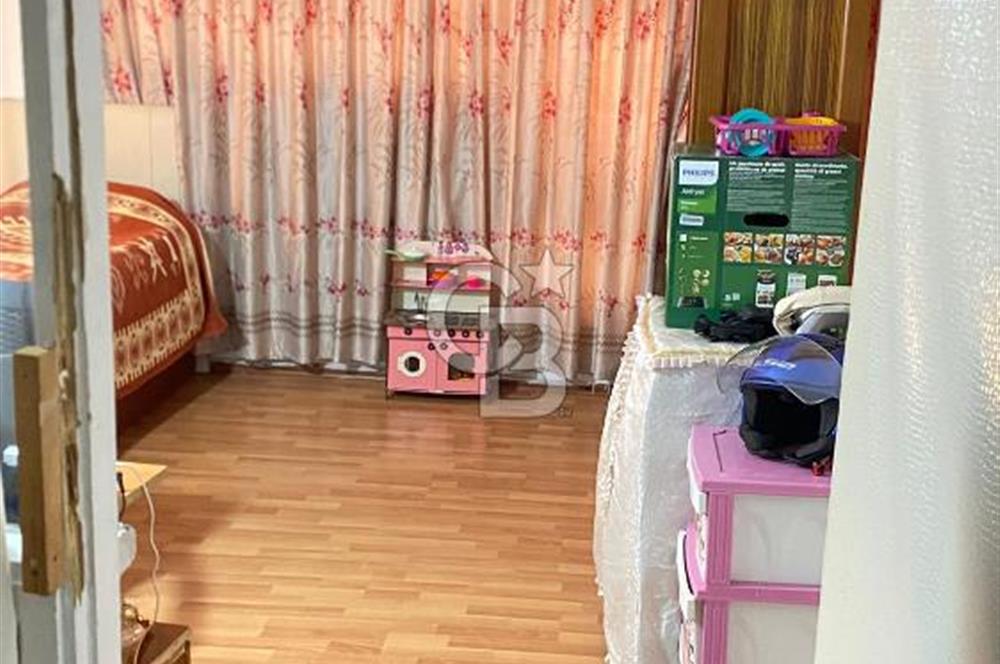 İZMİR BAYRAKLI EMEK MAHALLESİNDE 4 KATLI KOMPLE SATILIK BİNA