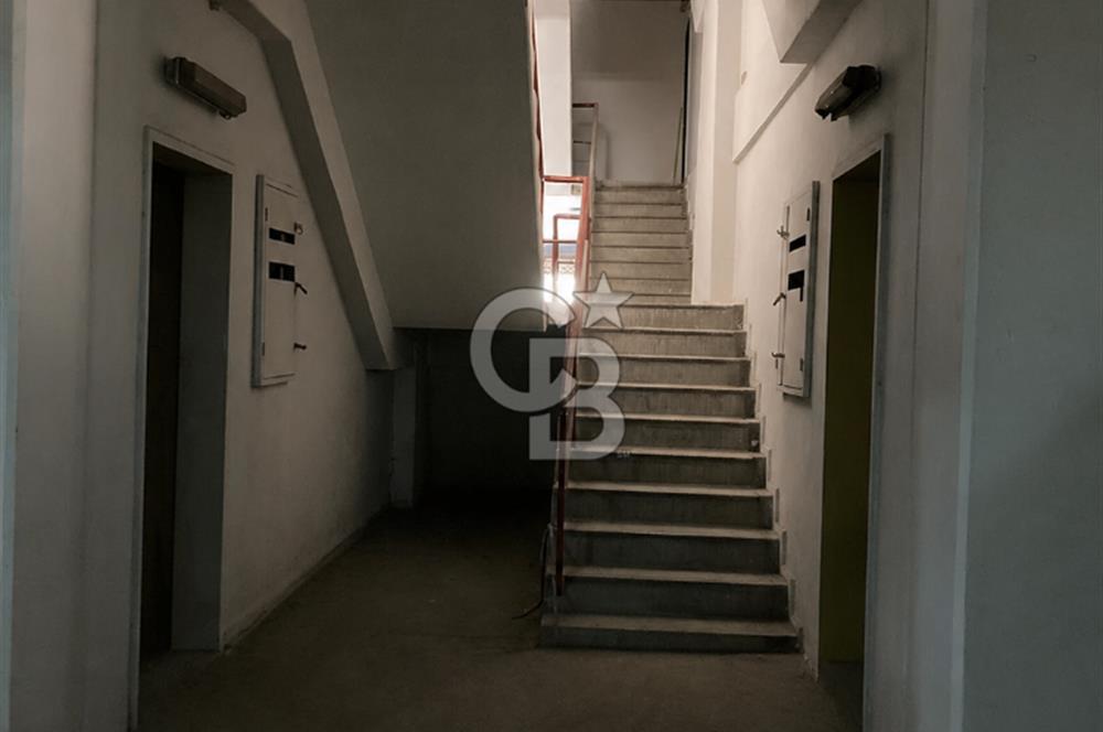 BORNOVA MTK SİTESİNDE 4 KATLI TADİLATLI KOMPLE KİRALIK BİNA