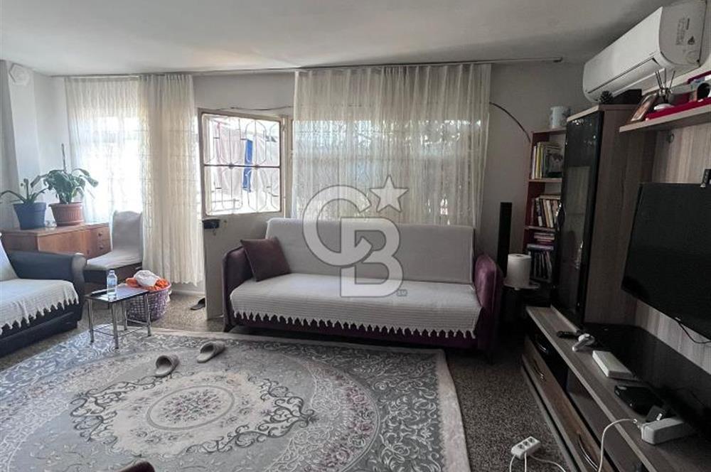 İZMİR BAYRAKLI EMEK MAHALLESİNDE 4 KATLI KOMPLE SATILIK BİNA