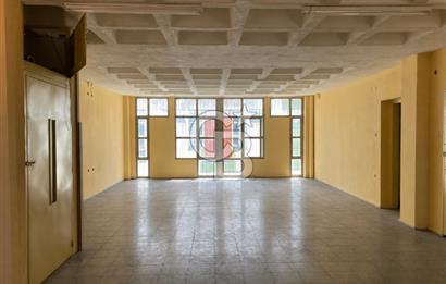 BORNOVA MTK SİTESİNDE 4 KATLI TADİLATLI KOMPLE KİRALIK BİNA