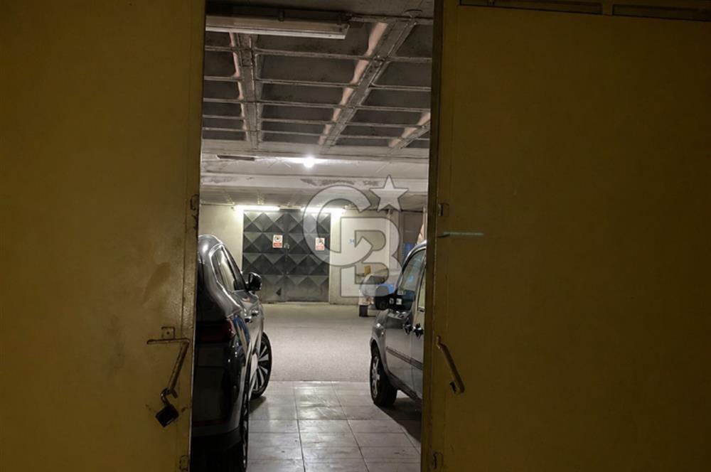 BORNOVA MTK SİTESİNDE 4 KATLI TADİLATLI KOMPLE KİRALIK BİNA