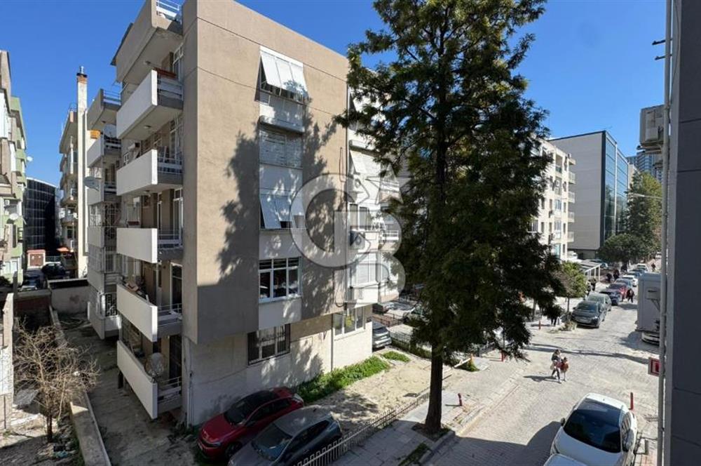 Alsancak Dünya Göz Hastanesi ve Ege Sağlık Yakını Satılık Daire