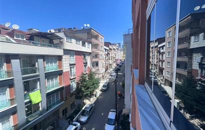 MALTEPE ZÜMRÜTEVLER MAHALLESİNDE 2+1 80 m² 3. KAT KİRALIK DAİRE