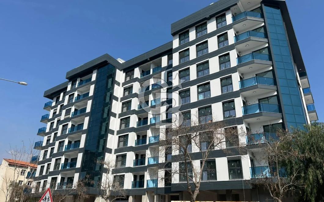 Bayraklı Manavkuyuda Satılık 3+1 Prestijli Daire