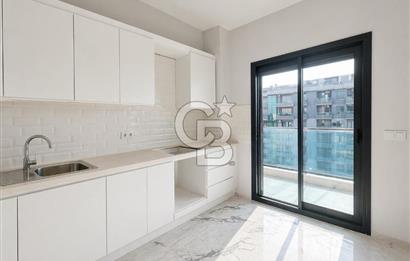 Bayraklı Manavkuyuda Satılık 3+1 Prestijli Daire