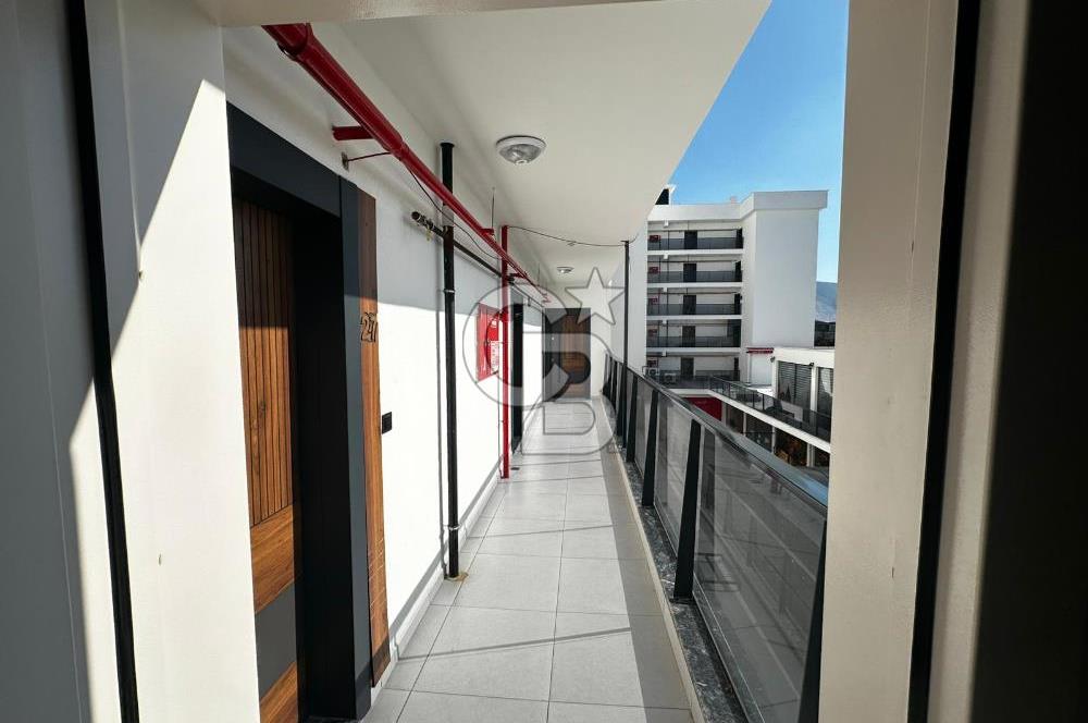 Karaali’de Rainbow AVM’de Ofis Ve Daire Kullanımına Uygun Satılık 1+1