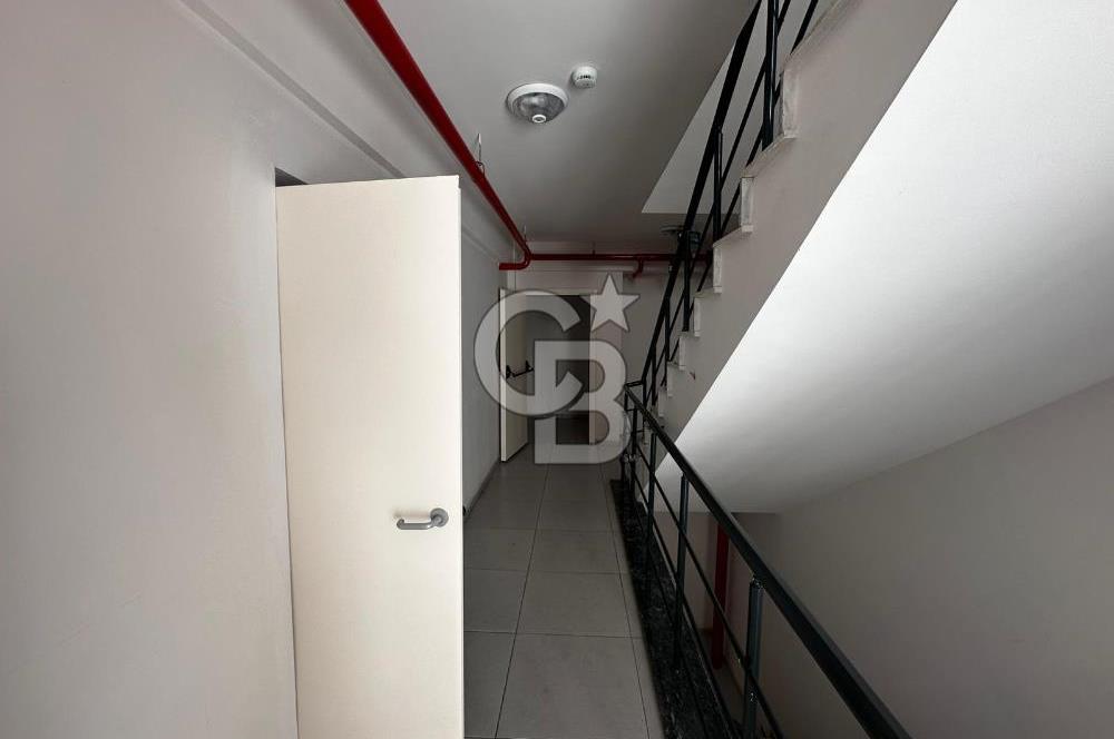 Karaali’de Rainbow AVM’de Ofis Ve Daire Kullanımına Uygun Satılık 1+1