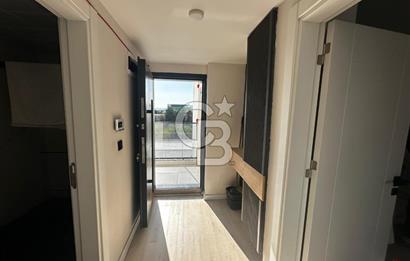 Karaali’de Rainbow AVM’de Ofis Ve Daire Kullanımına Uygun Satılık 1+1